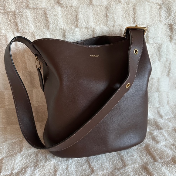 Pre-owned! Coach CCC23 Bleecker 28 Bucket Bag In Maple Leather Women's Bag - Picture 2 of 10